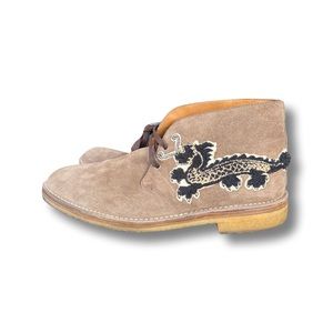 GUCCI Tan Suede Gum Soled Laced Boot 9 1/2 UFO and Dragon patches